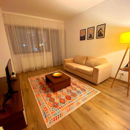 Bellagio - Cozy Apartment With Free Gym Bukarest Eksteriør billede